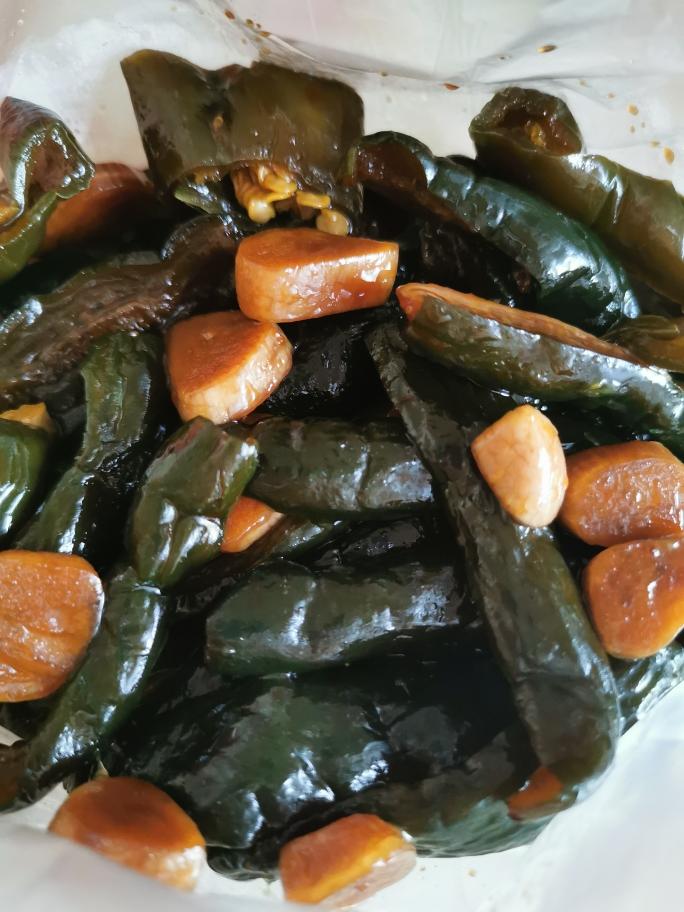 自制爽口小咸菜-腌乳瓜