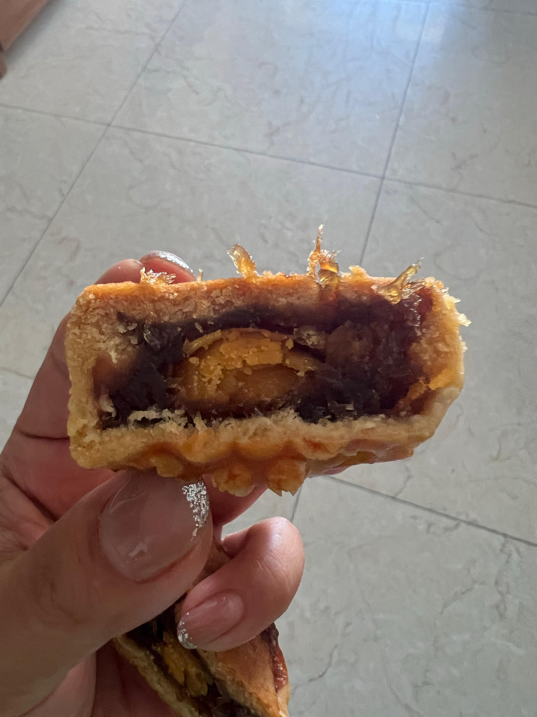 广式月饼—蛋黄冬翅月饼