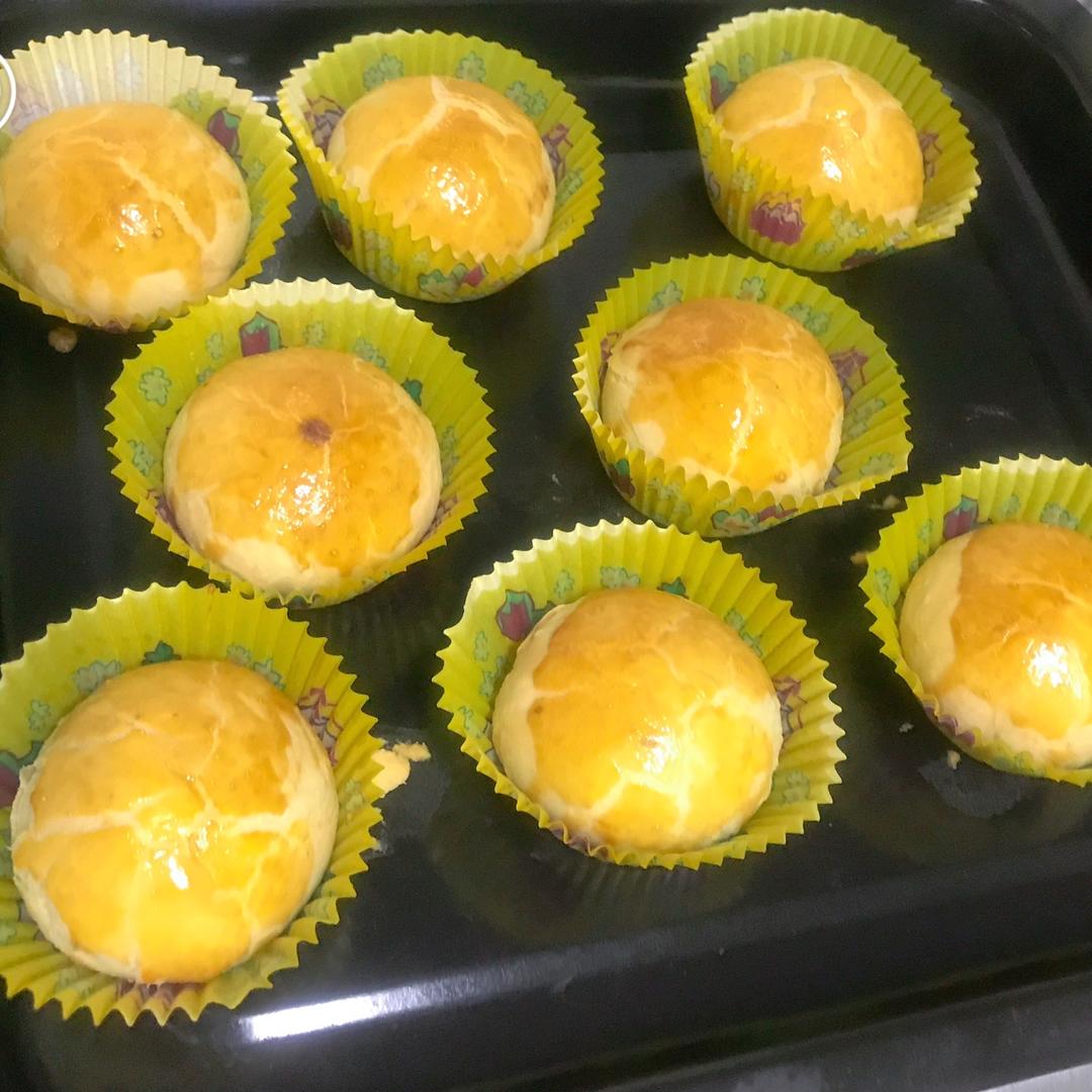 掉渣渣的蛋黄酥（超详细的方子）