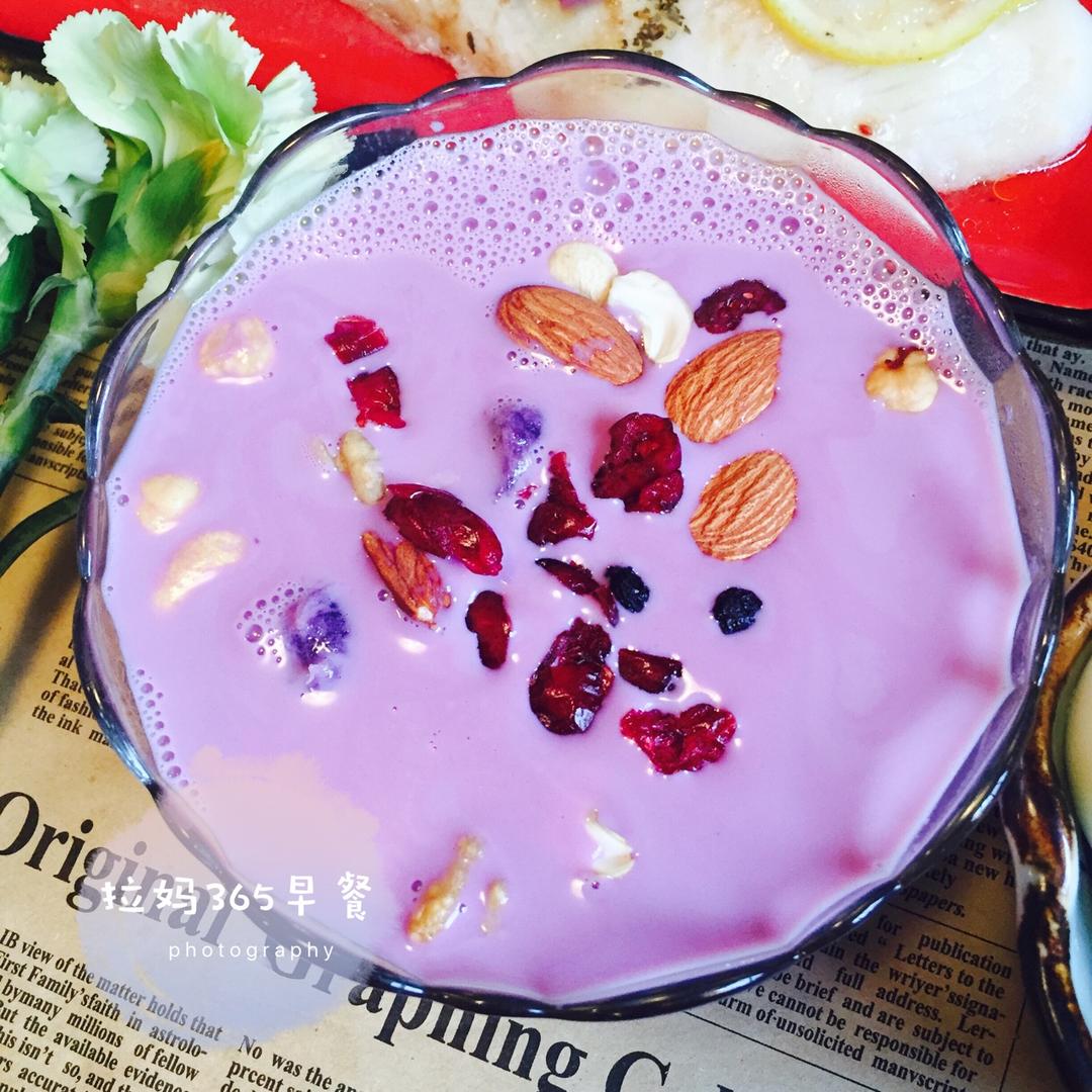 拉妈365厨房做的紫薯牛奶