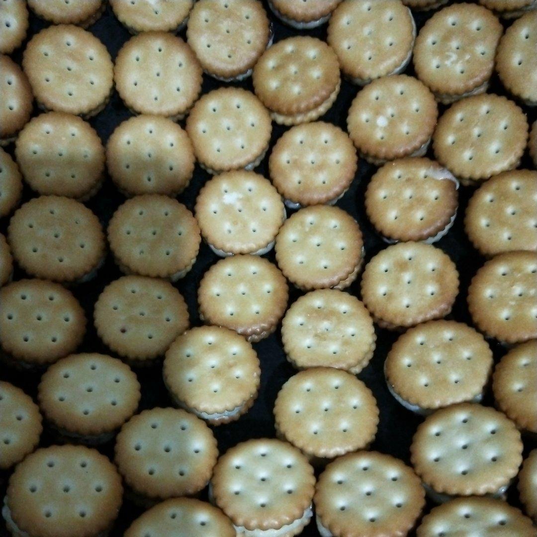 纽扣饼干（牛轧夹心）