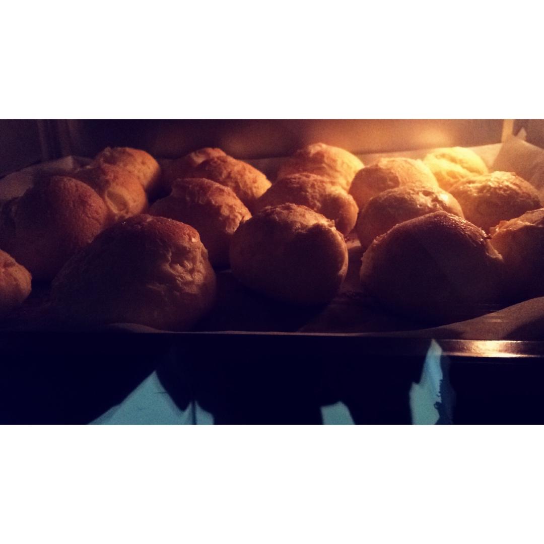 莫尼卡美食厨房：Chouquettes 法式小泡芙