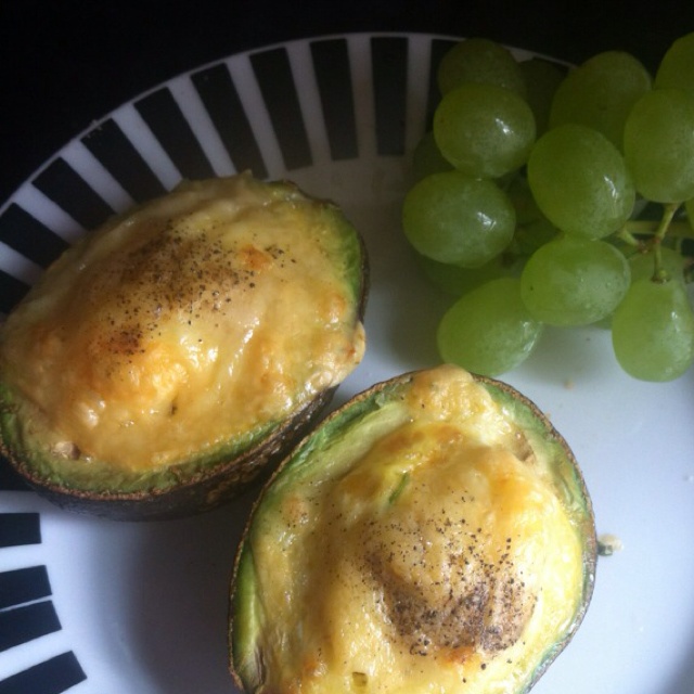 培根牛油果焗蛋