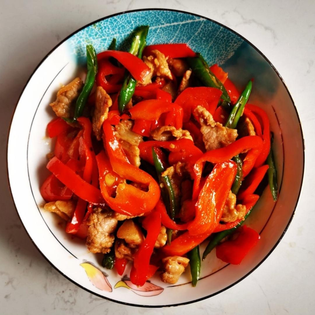 红椒炒肉下饭菜