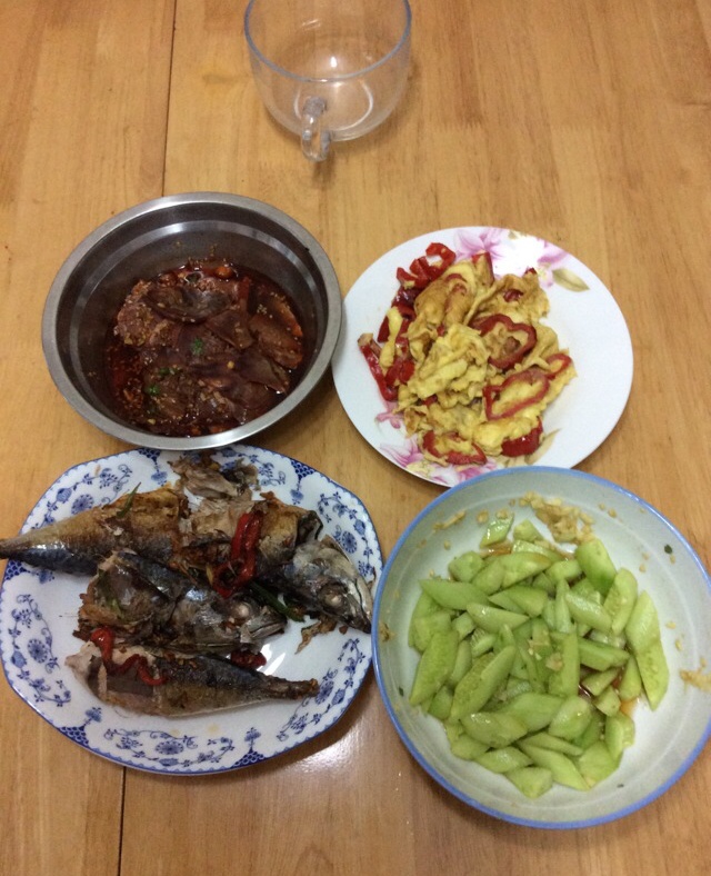 煎秋刀鱼