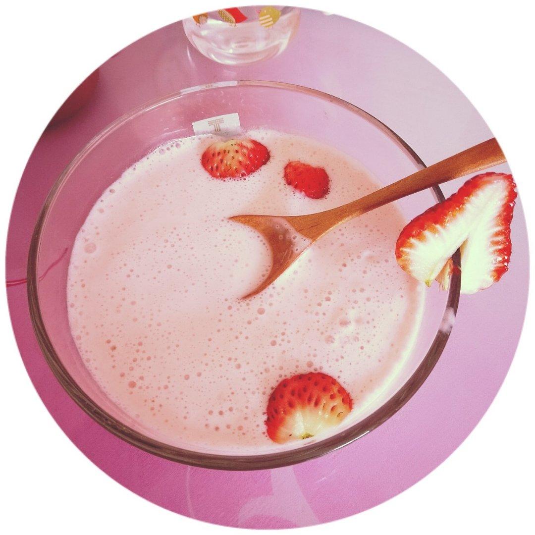 草莓奶昔