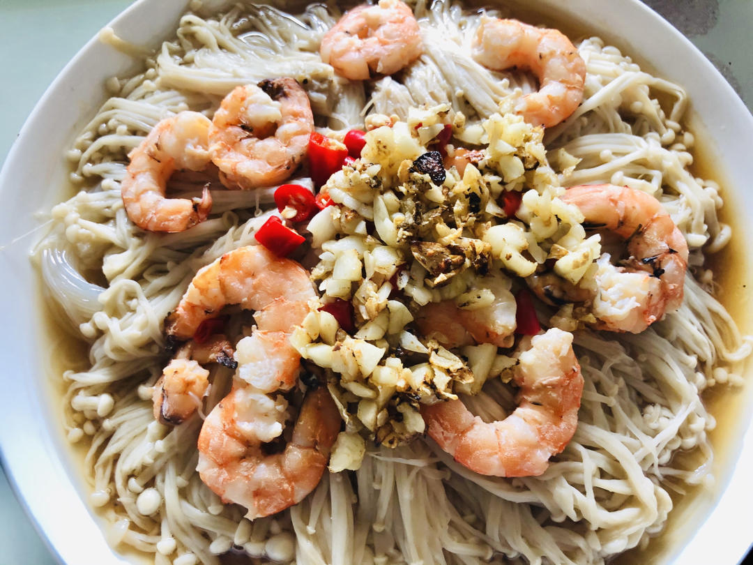 家常快手菜~金针菇粉丝蒸虾