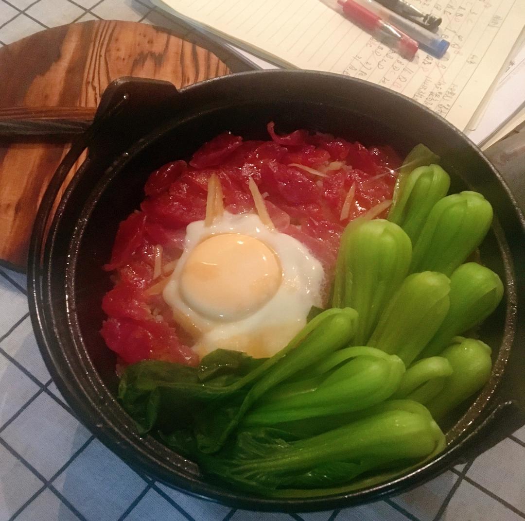广式腊味煲仔饭