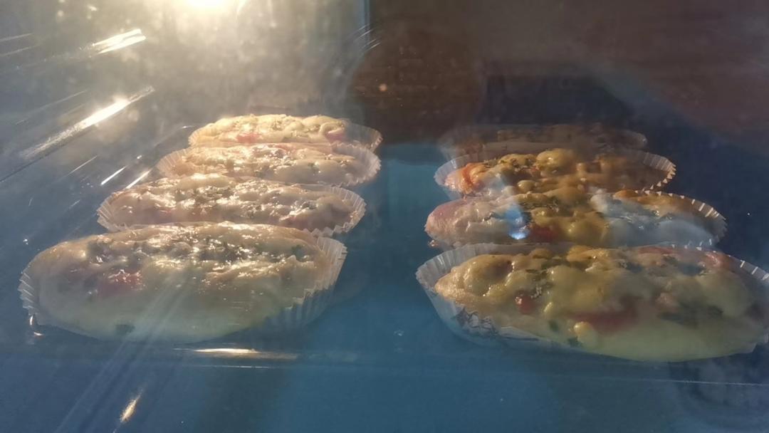 超松软的一发芝士香葱火腿沙拉面包|柔软拉丝|新手友好