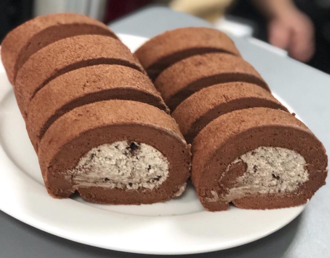 奥利奥咸奶油可可蛋糕卷