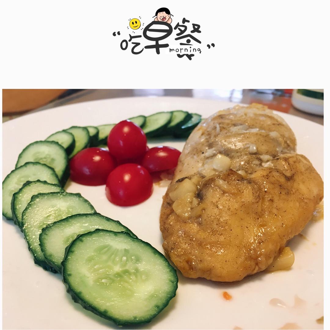 酷炫屌炸天好吃的煎鸡胸肉（香蒜蜂蜜煎鸡胸肉）