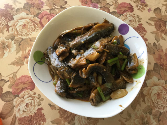 红烧泥鳅