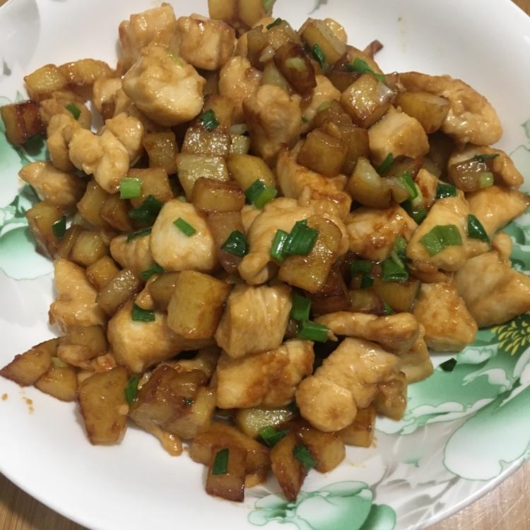 一道怎么做都好吃的干煎土豆鸡丁（红烧，咖喱，椒盐，孜然）