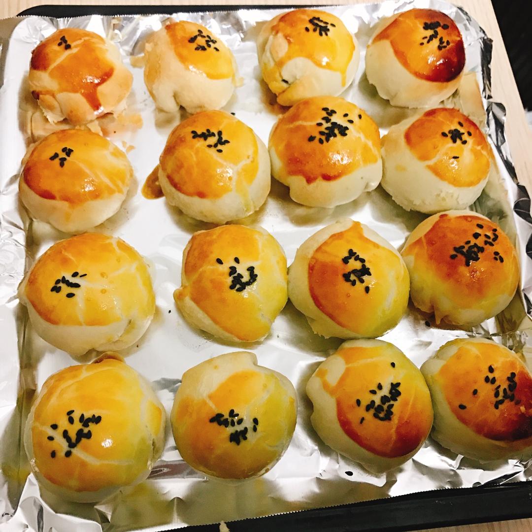 蛋黄酥