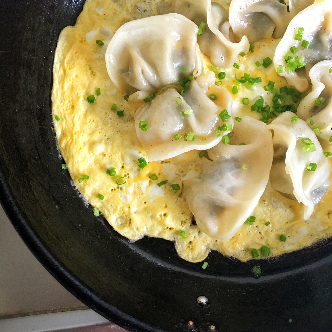 蛋抱煎饺（速冻饺）