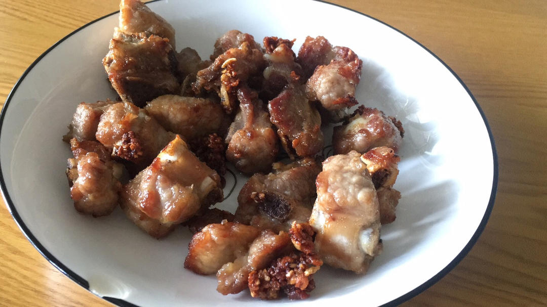 蒜香炸排骨