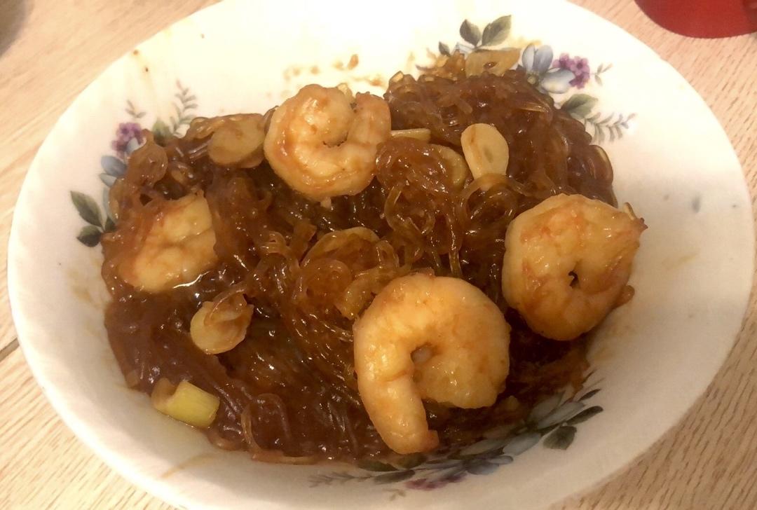 鲜虾粉丝煲