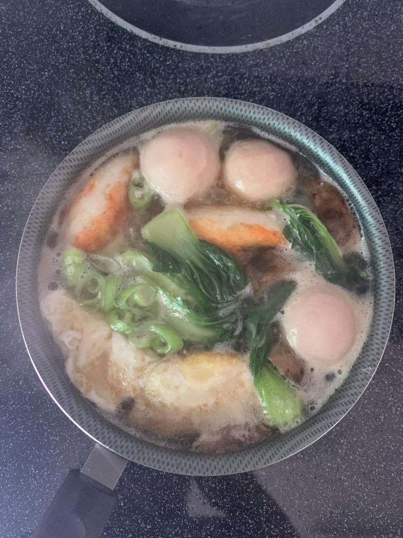 清汤丸子乌冬面