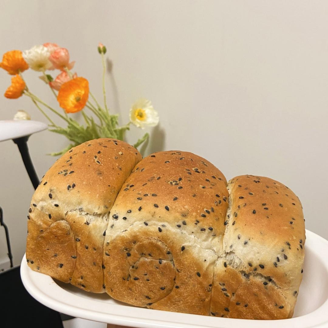金大旺的黑芝麻吐司
