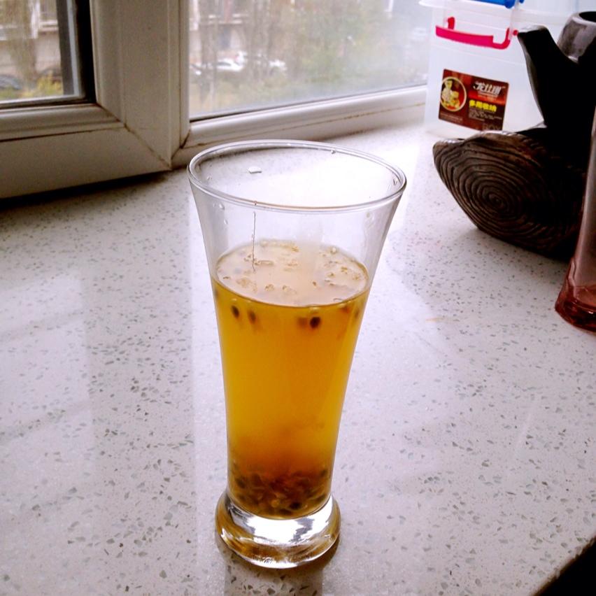 百香果的朴素吃法（百香果汁）