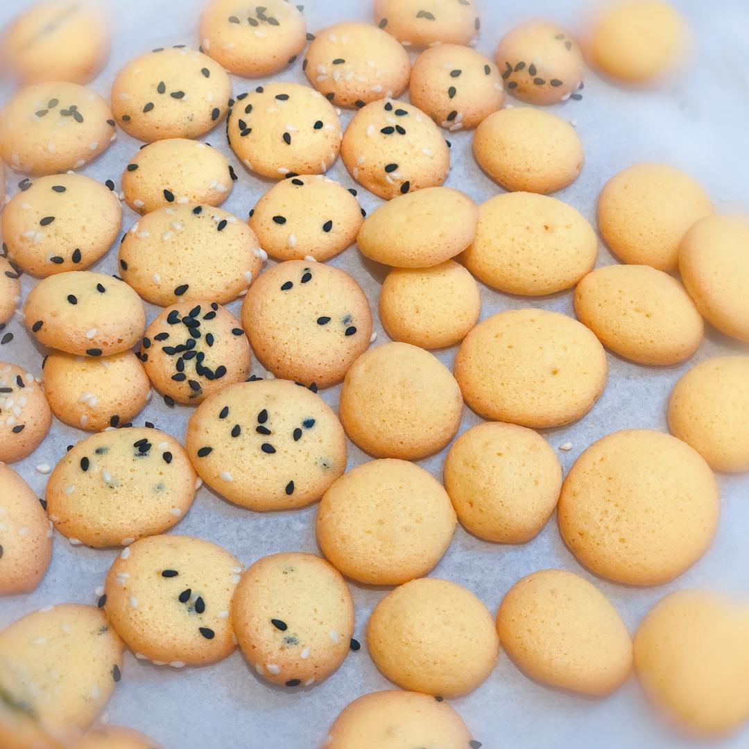 简便的鸡蛋饼干，特别适合小孩子吃