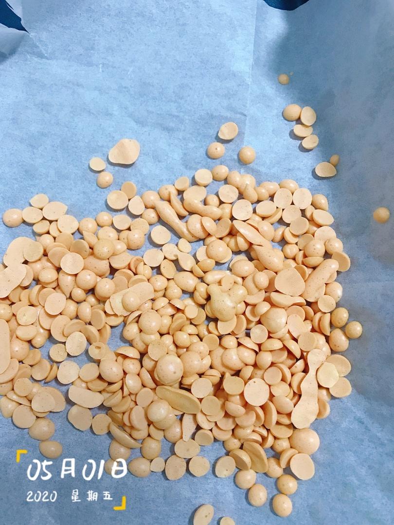 入口即化的无添加蛋黄溶豆