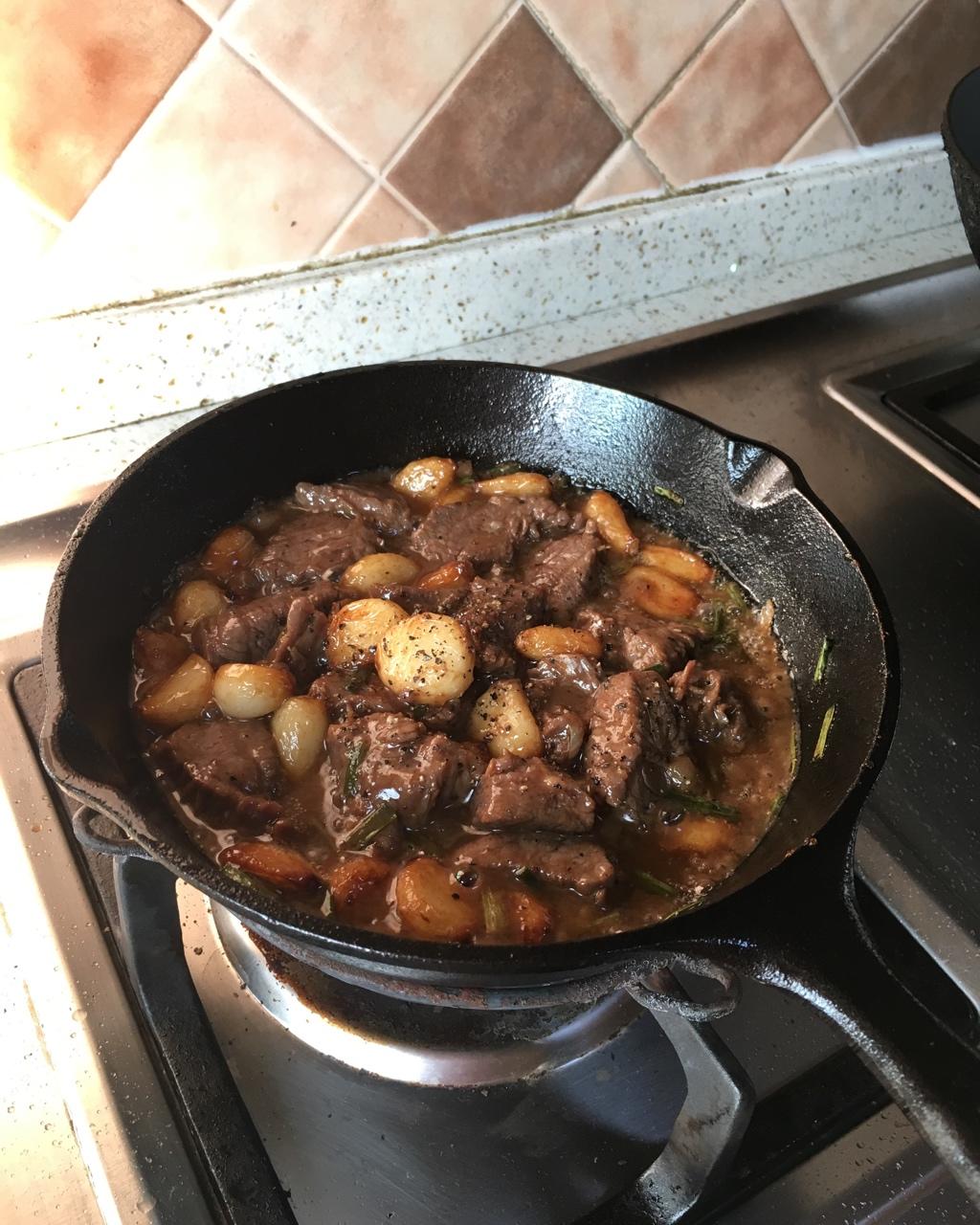 蒜子黑椒牛仔粒