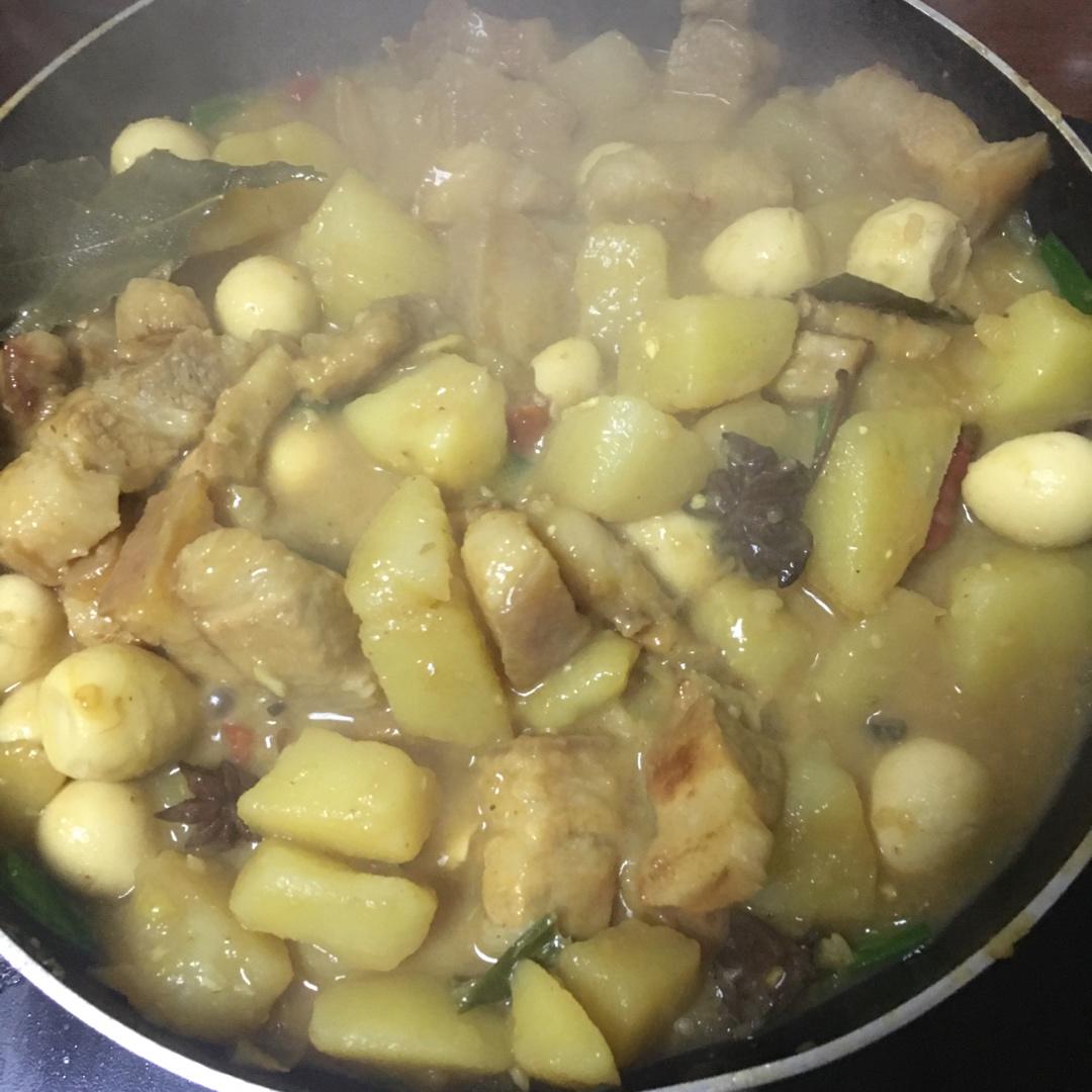 堂妈小厨——小土豆红烧肉