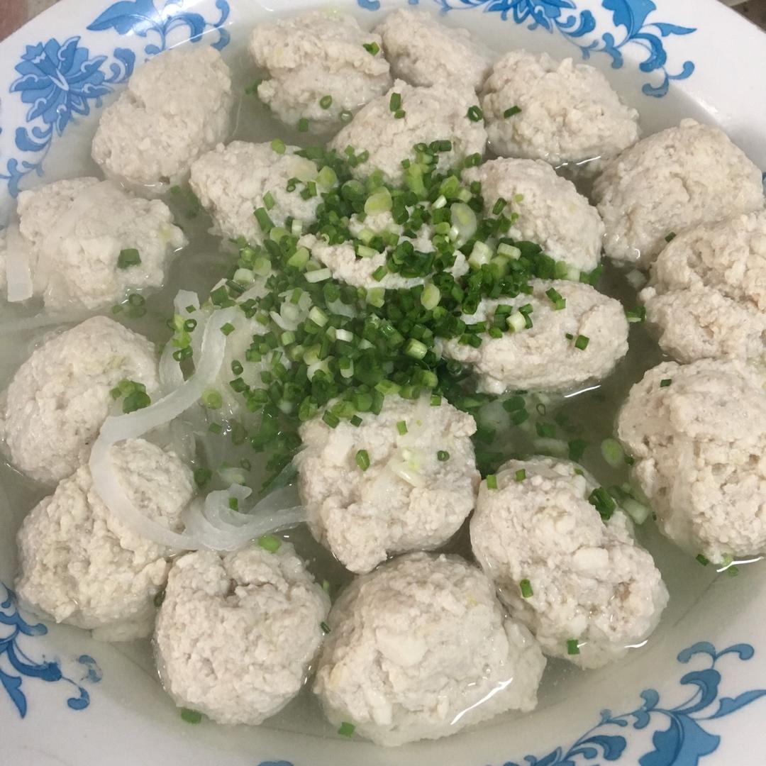 【10分钟系列】白萝卜豆腐圆子汤