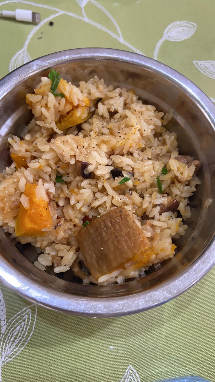 美味到不行的南瓜饭