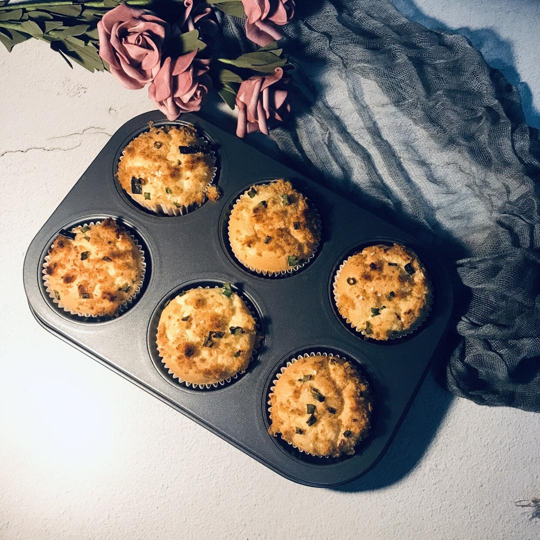 香葱肉松杯子蛋糕