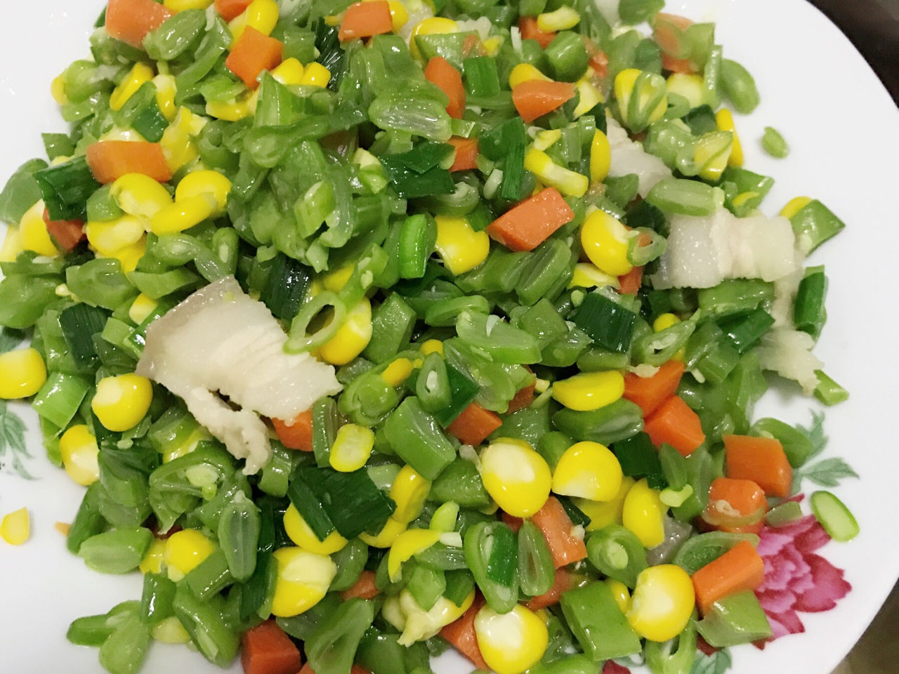 玉米胡萝卜炒豆——夏日降暑菜的做法