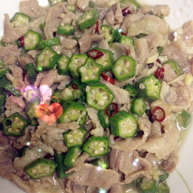 五花肉炒秋葵