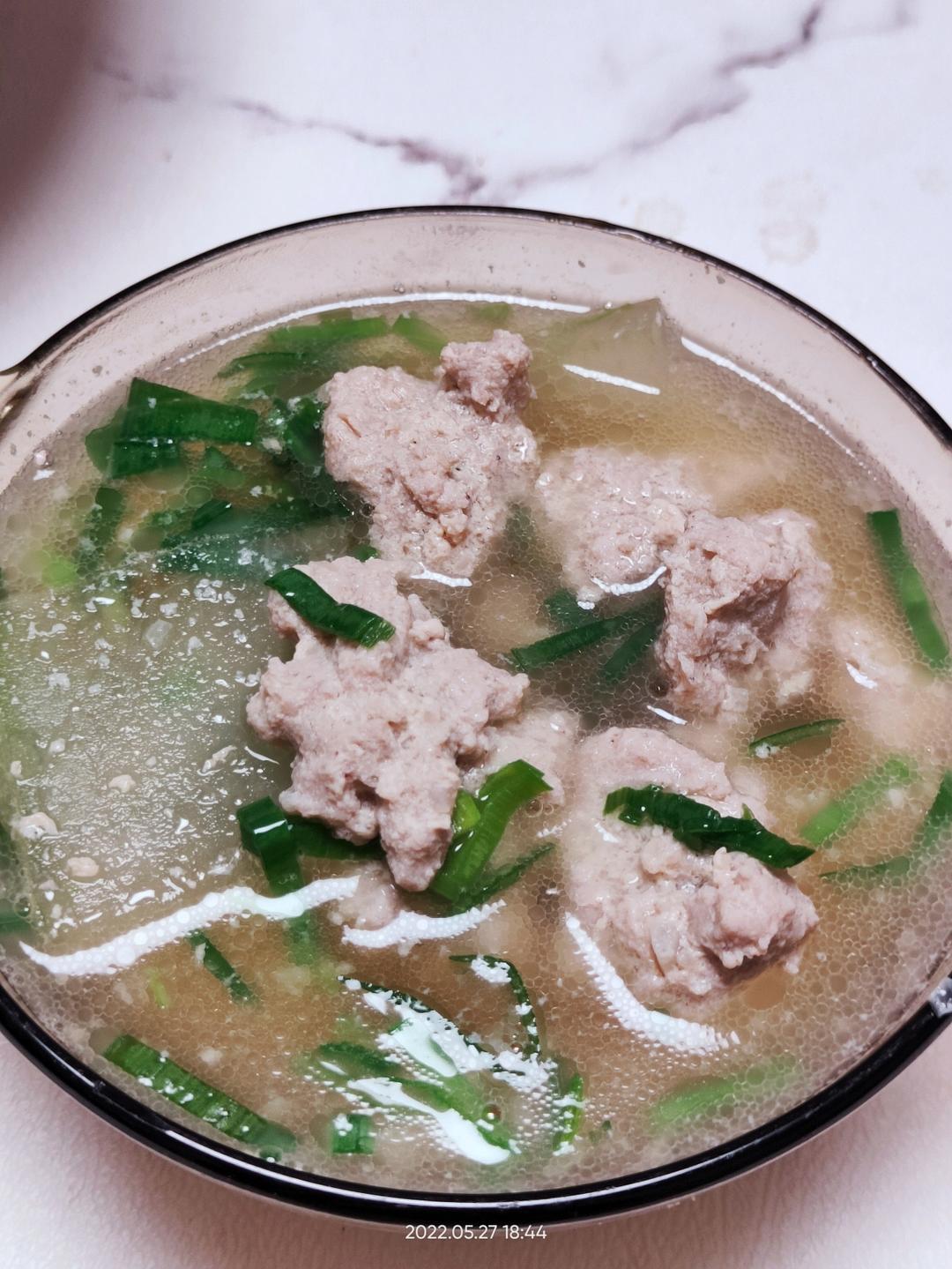 夏天不可错过的家常味--冬瓜丸子汤