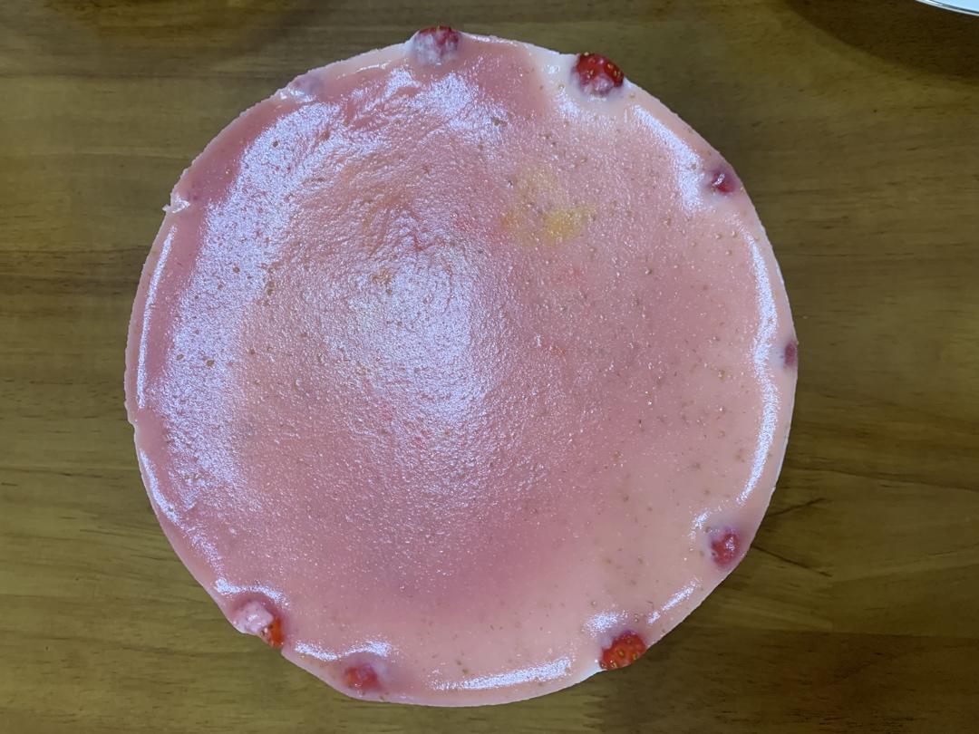 法式草莓蛋糕 fraisier 慕斯林奶油应用之一