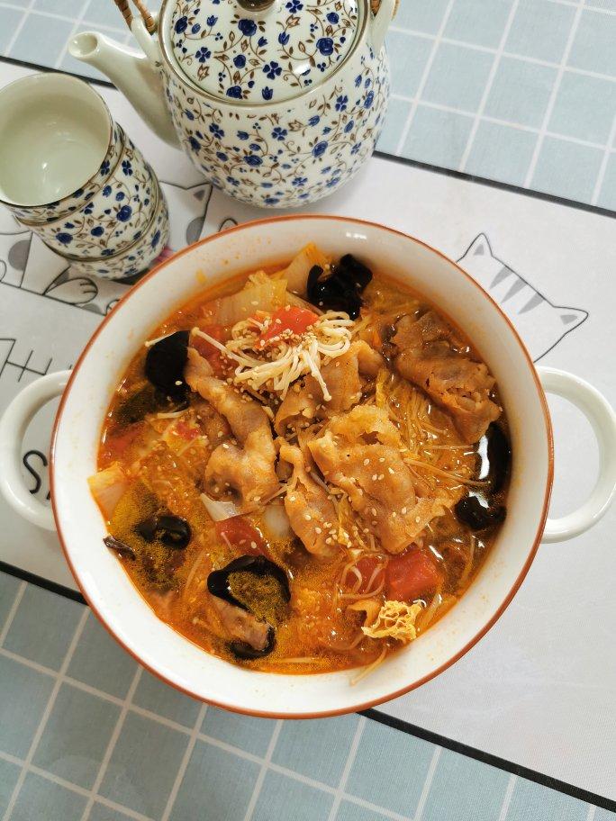 金针菇番茄肥牛卷