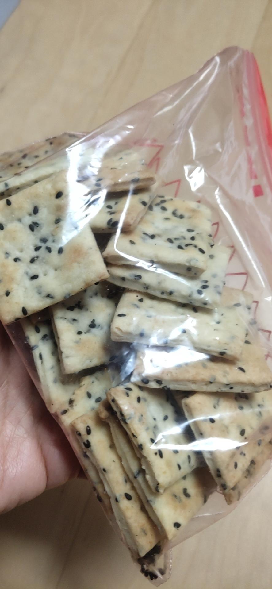 嘎嘣脆——香葱苏打饼干