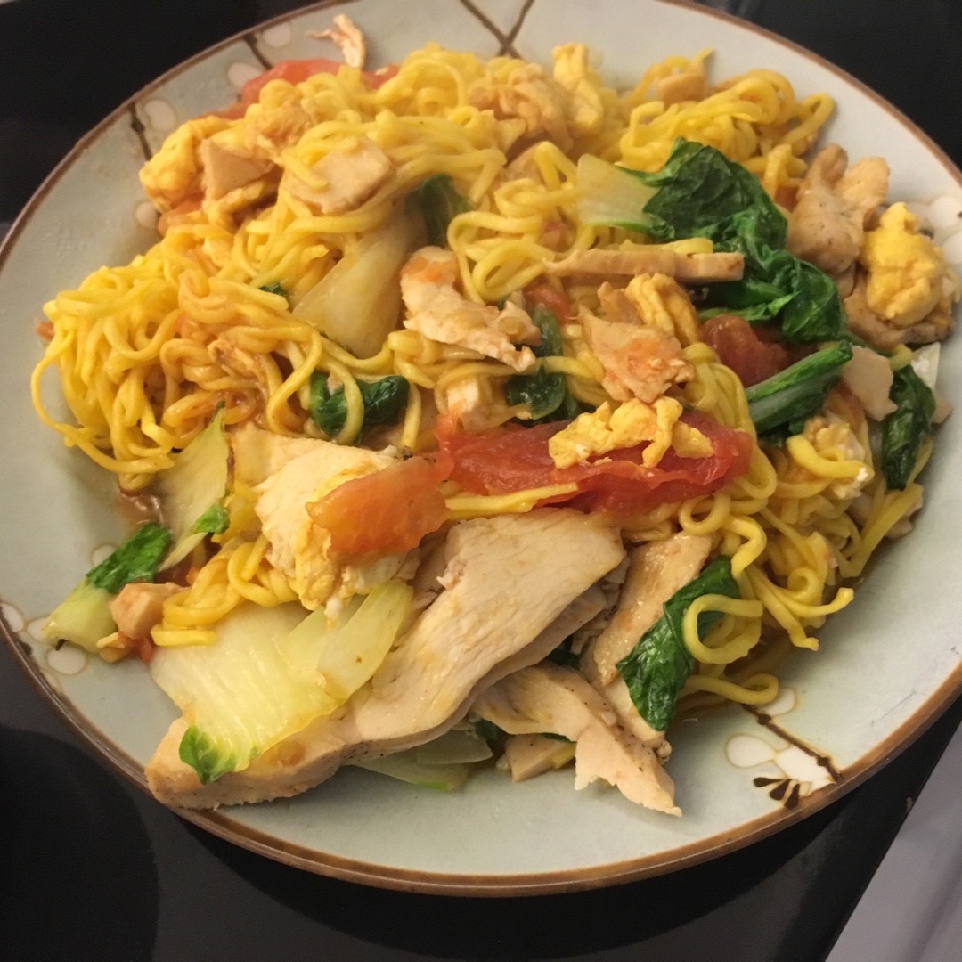 姐的kitchen时代做的塔吉锅西红柿鸡蛋焖面