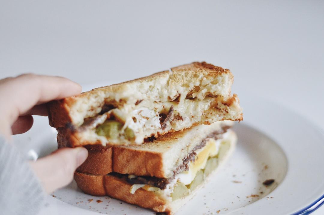 Joy桑~ 请把厨房收拾干净