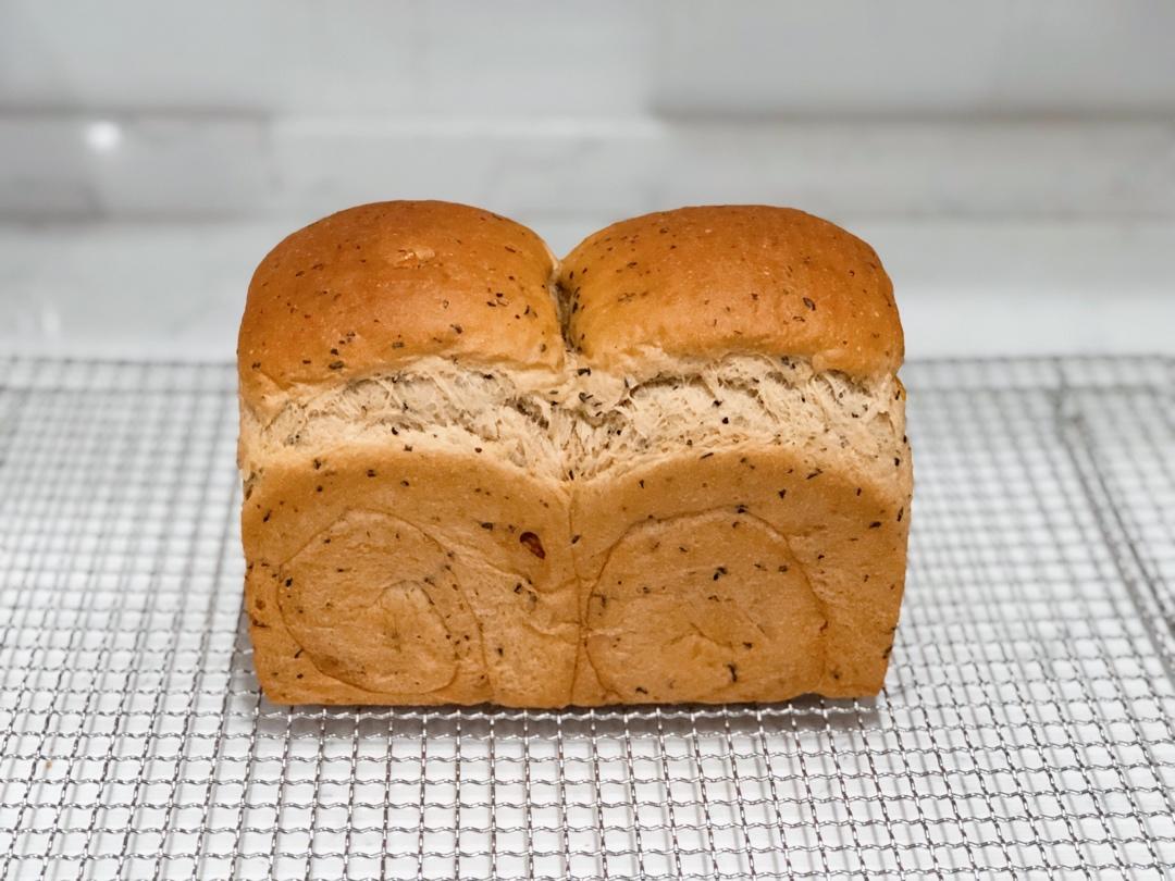 基础版中种吐司