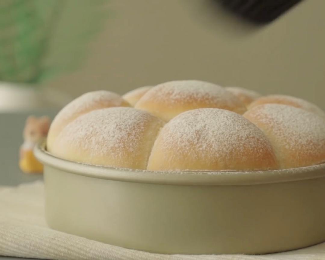 <Soft and Fluffy Cream cheese Dinner Rolls (Milk Bread) 奶油芝士晚餐包（面包机揉面）> | Cooking Tree的做法 步骤8