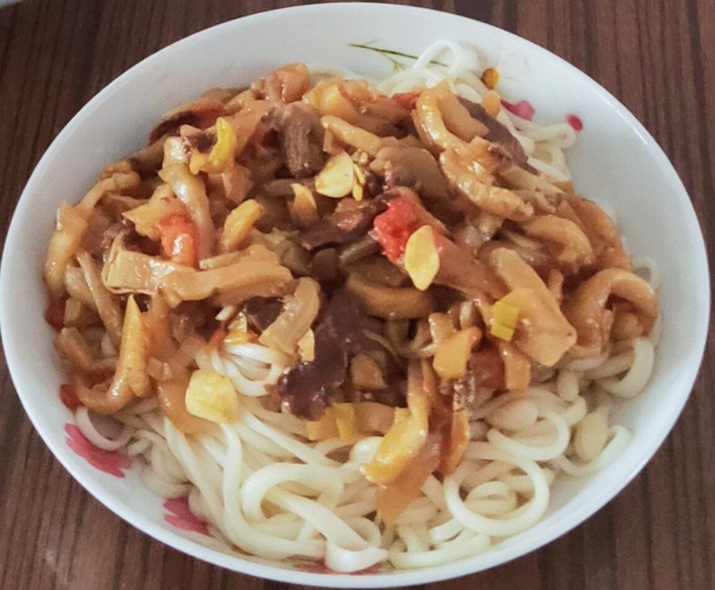 过油肉拌面