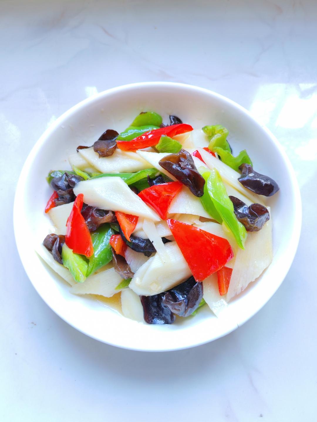 厨师长教你：“山药炒木耳”的家常做法，清爽解腻，营养美味