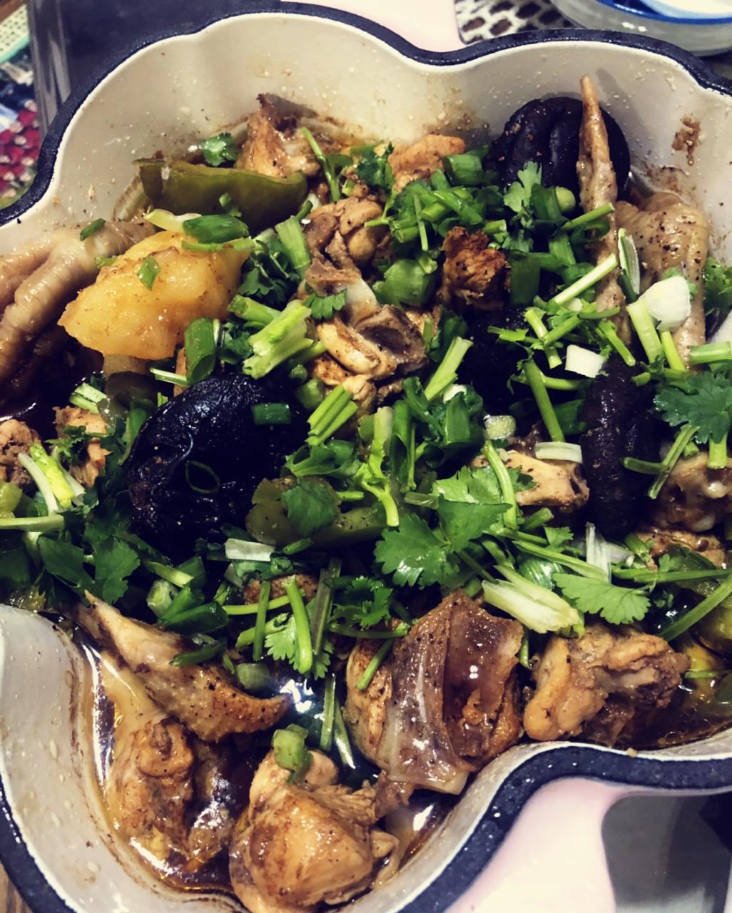 【黄焖鸡米饭】