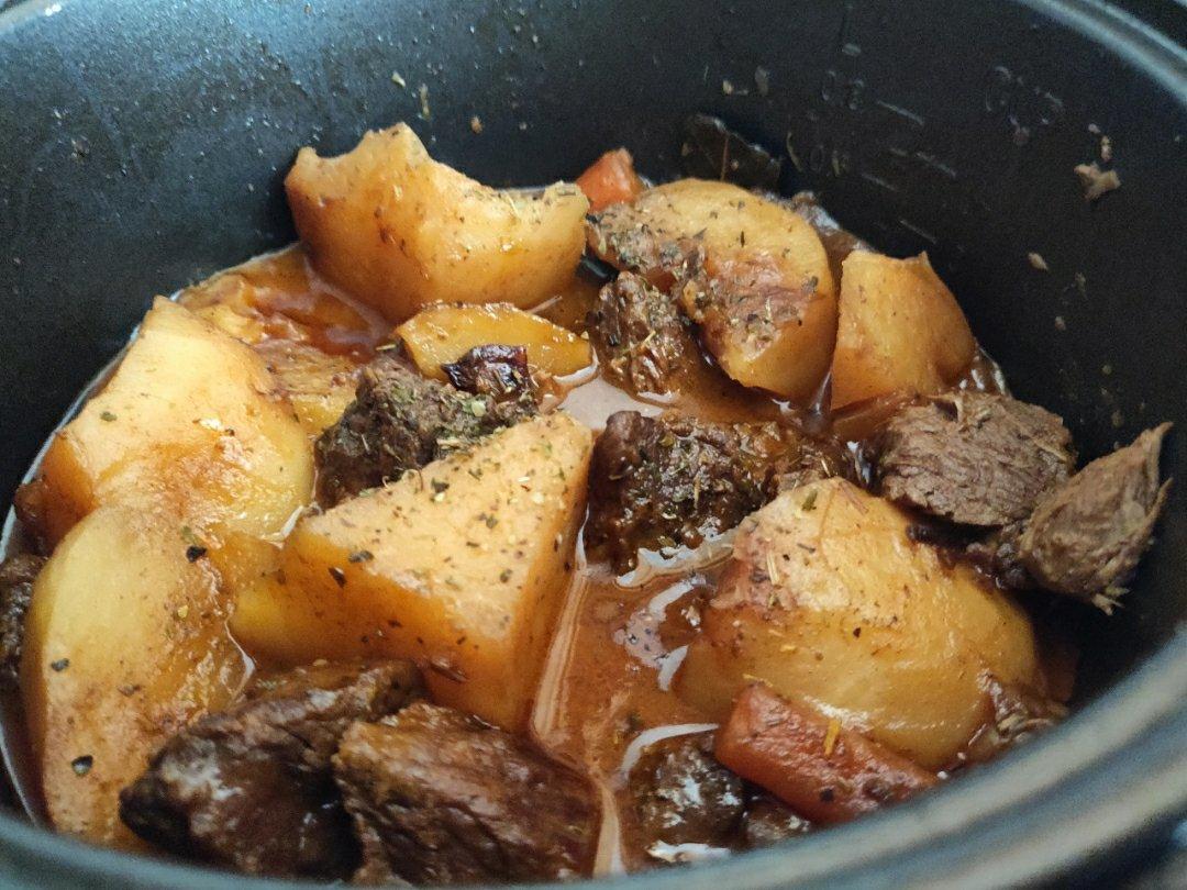 土豆炖牛肉（电饭锅版）