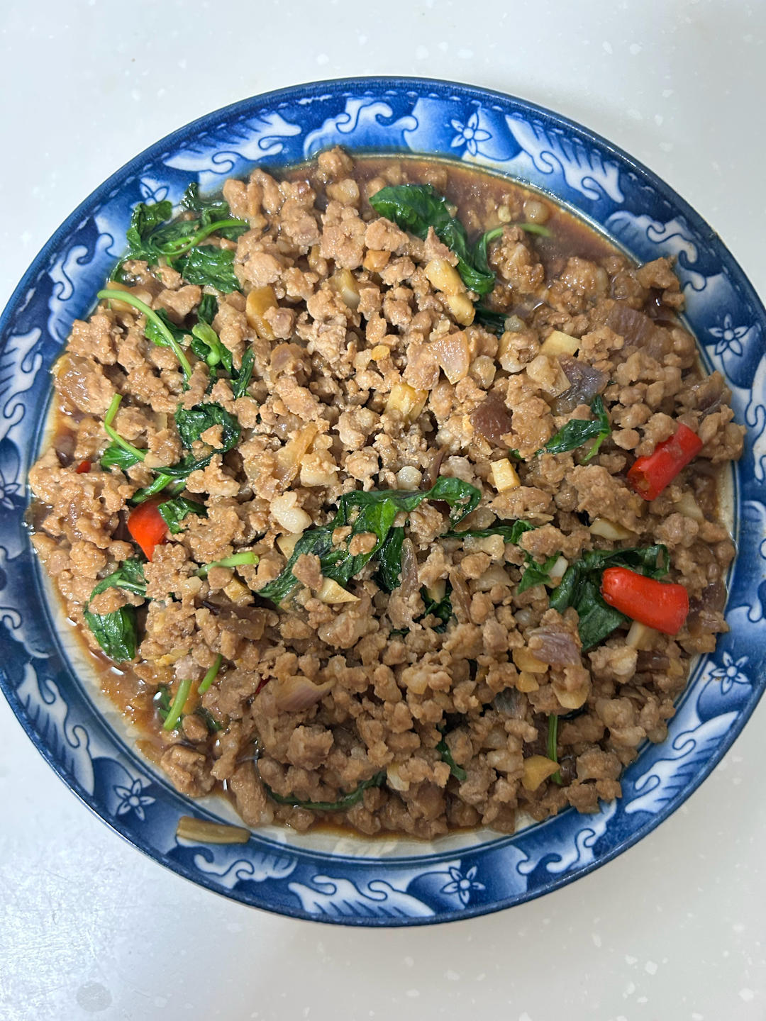 饭扫光—泰式金不换猪肉碎
