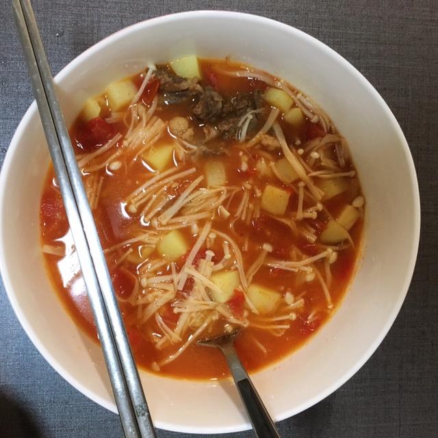 番茄牛肉金针菇