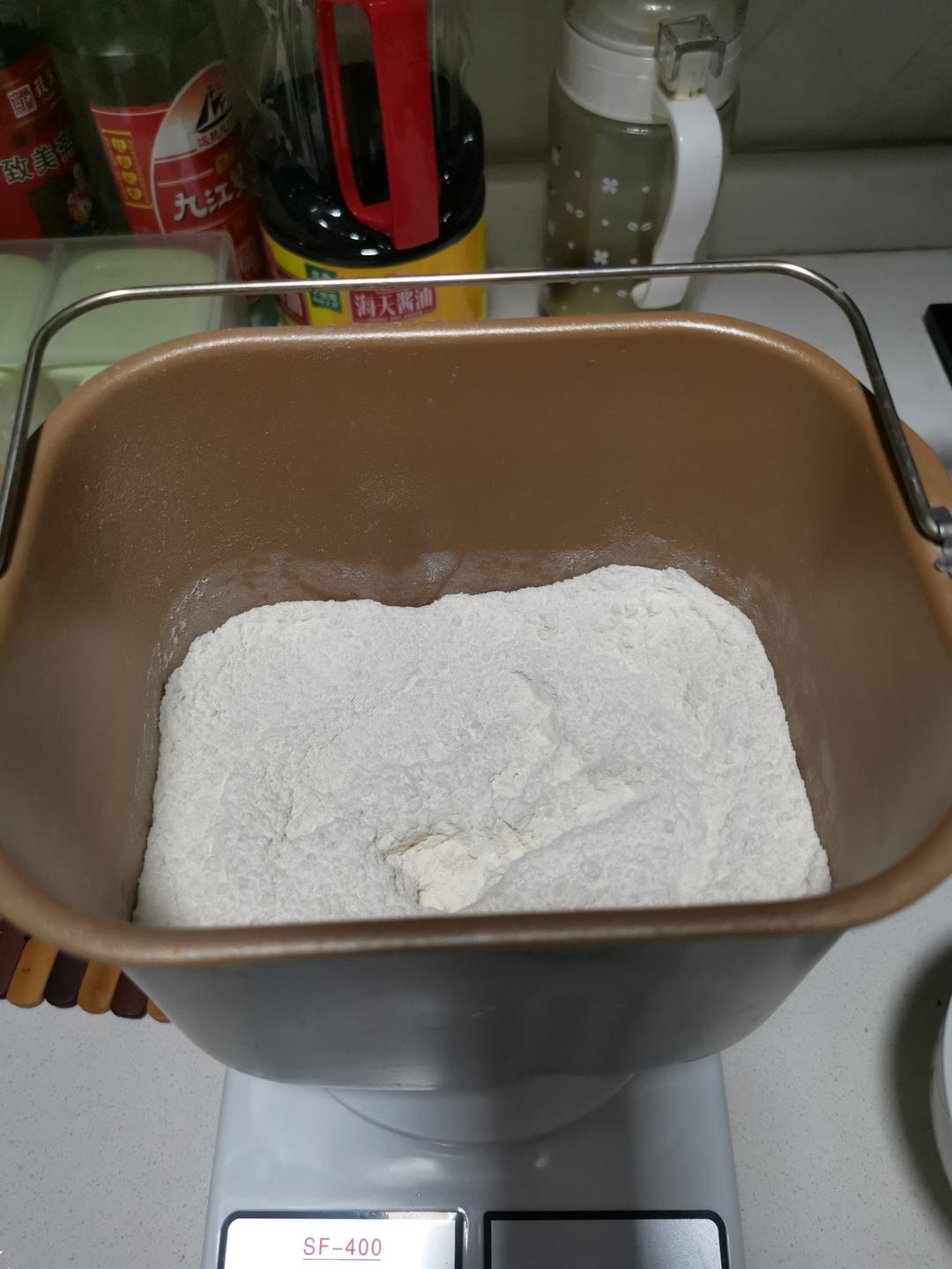 纯奶手撕吐司的做法 步骤1