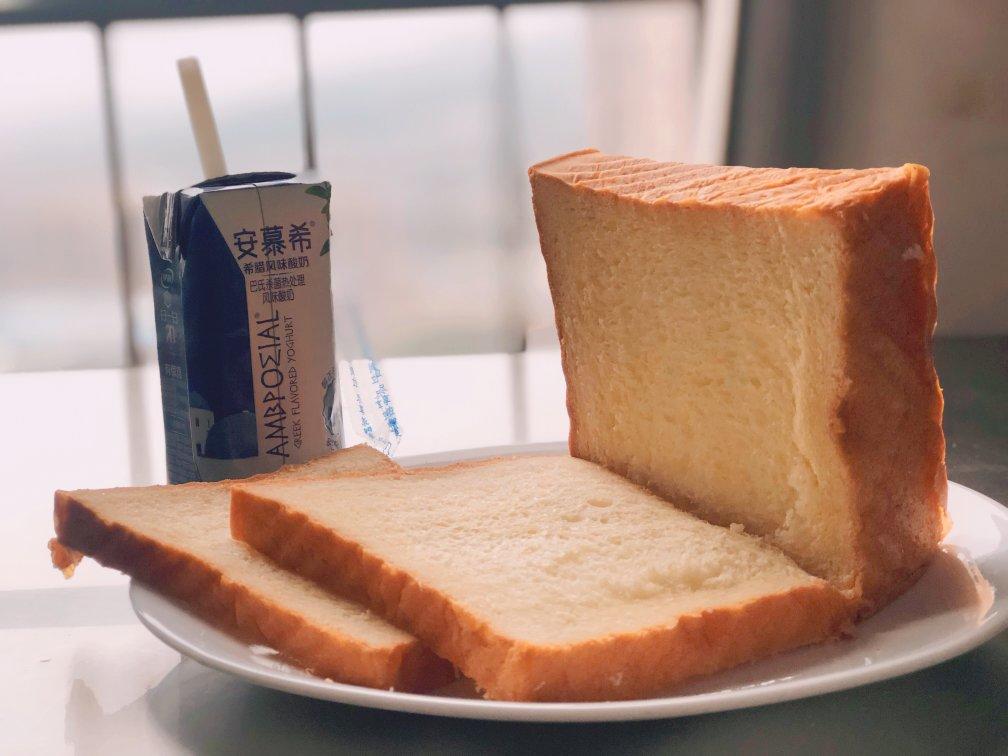 吐司，奶香手撕面包，超级香浓
