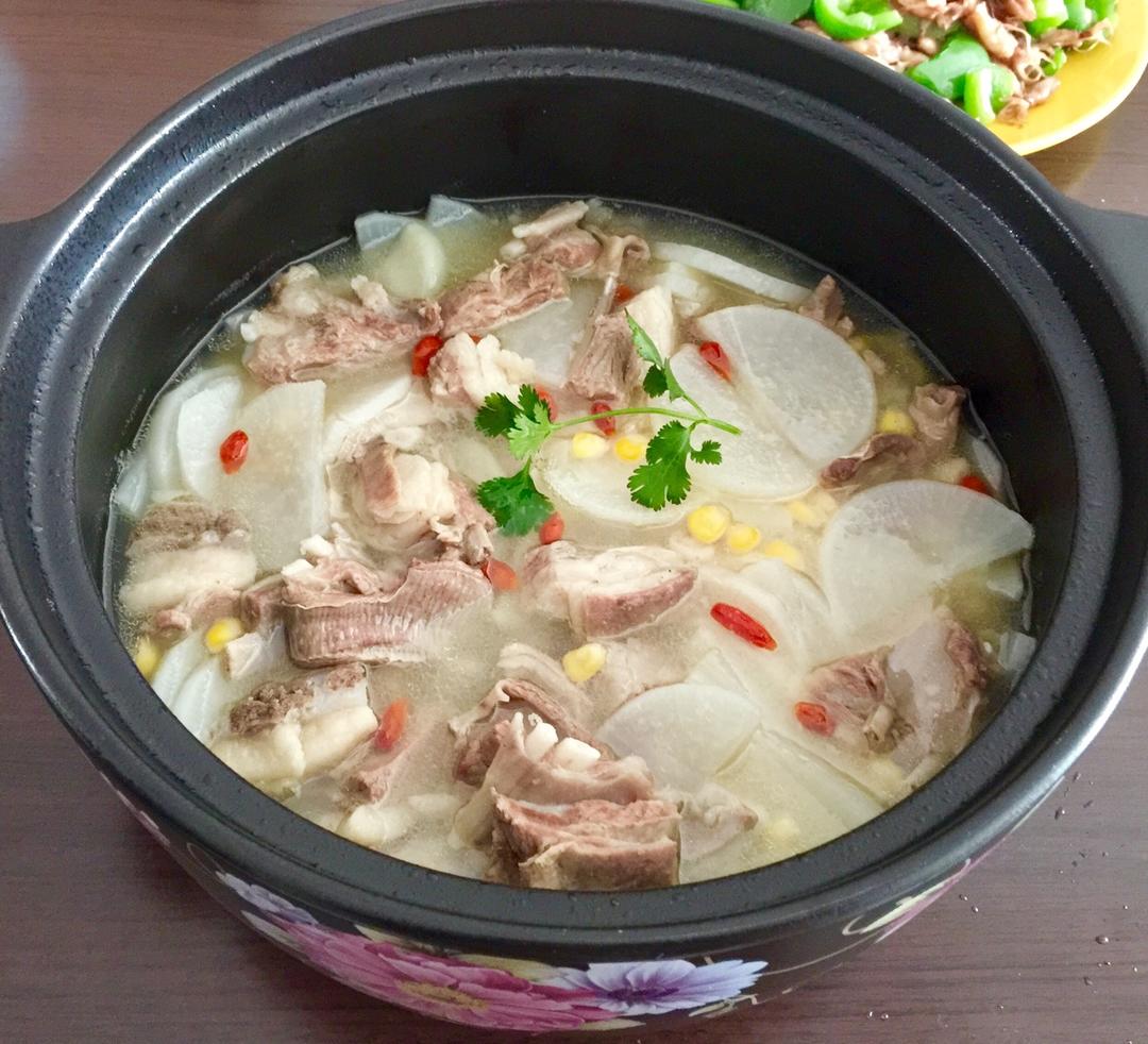 羊肉炖白萝卜